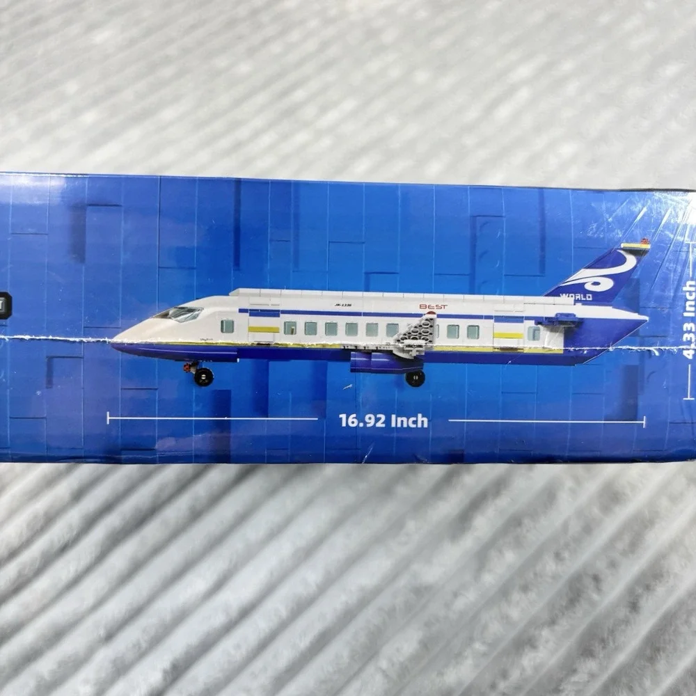 WinGift Passenger‎ Airplane 1016Pcs International Airport 6in1 factory sealed